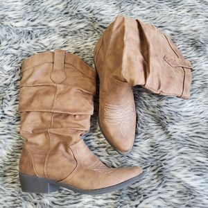 ⚠️DONATING SOON⚠️ 👢 Arizona Jeans Co. Cowgirl Boots 👢